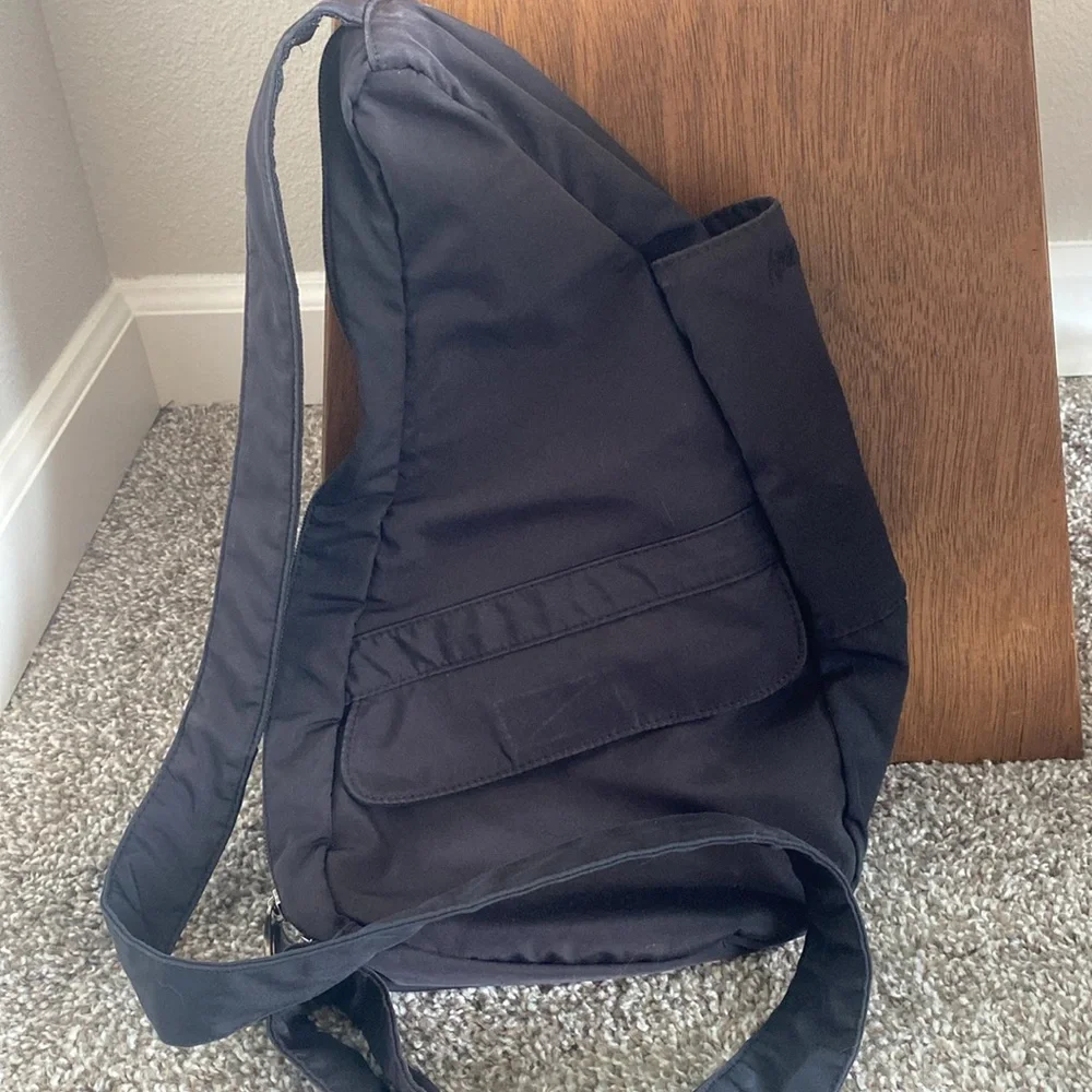 Ameribag Pack Healthy Back Bag Small Black Sling Shoulder Travel Day Bag